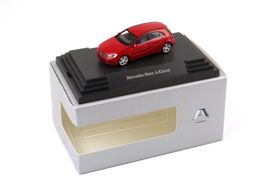 Foto 1:87 Mercedes-Benz A-Klasse 2012 W176 jupiter-rot - Werbemodell - herpa B66960118