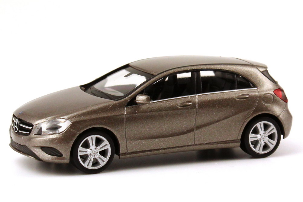 Foto 1:87 Mercedes-Benz A-Klasse 2012 (W176) monolith-grau-met. Werbemodell herpa B66960120