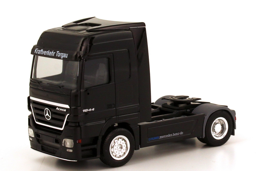 Foto 1:87 Mercedes-Benz Actros LH MP2 Chromline 2a Szgm Fv Cv schwarz Kraftverkehr Torgau herpa Teilvon152235