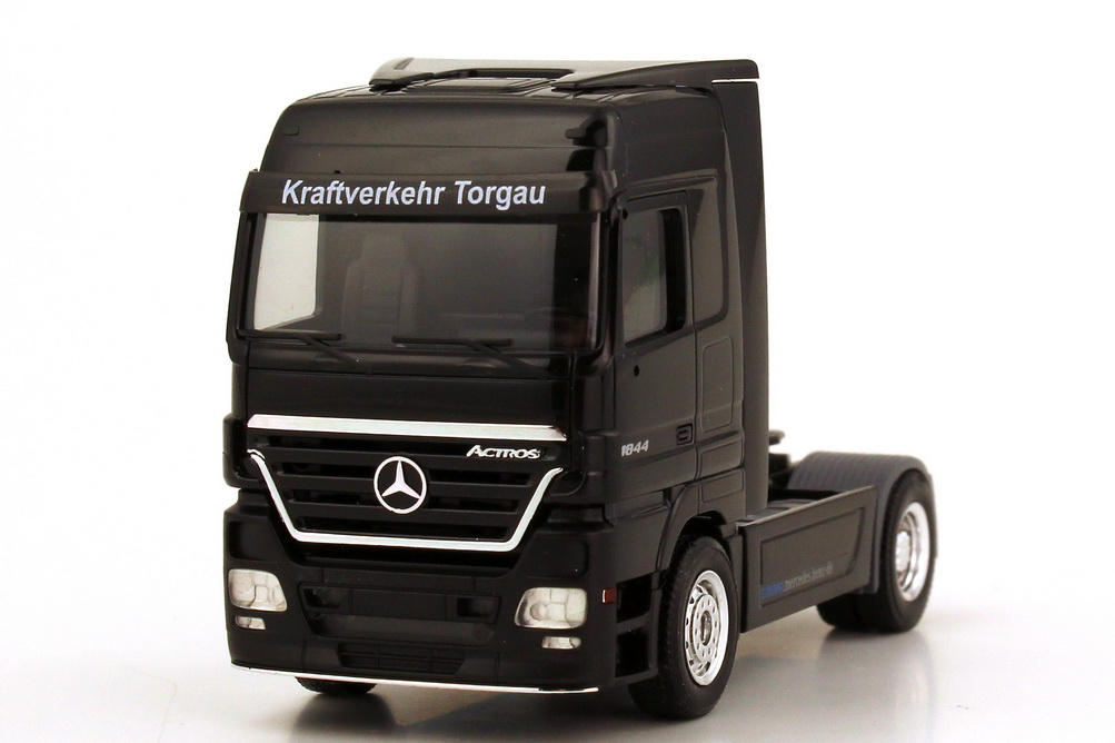Foto 1:87 Mercedes-Benz Actros LH MP2 Chromline 2a Szgm Fv Cv schwarz Kraftverkehr Torgau herpa Teilvon152235