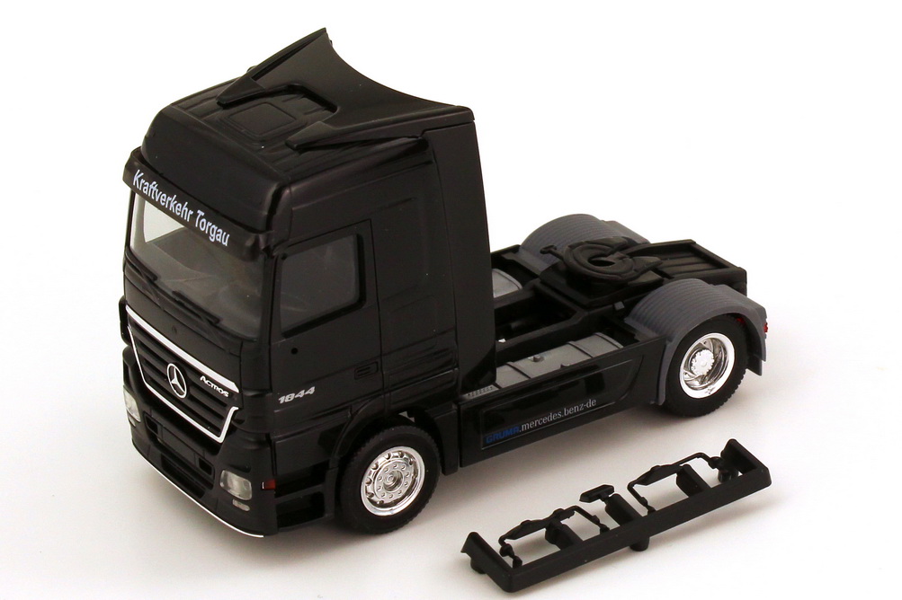 Foto 1:87 Mercedes-Benz Actros LH MP2 Chromline 2a Szgm Fv Cv schwarz Kraftverkehr Torgau herpa Teilvon152235