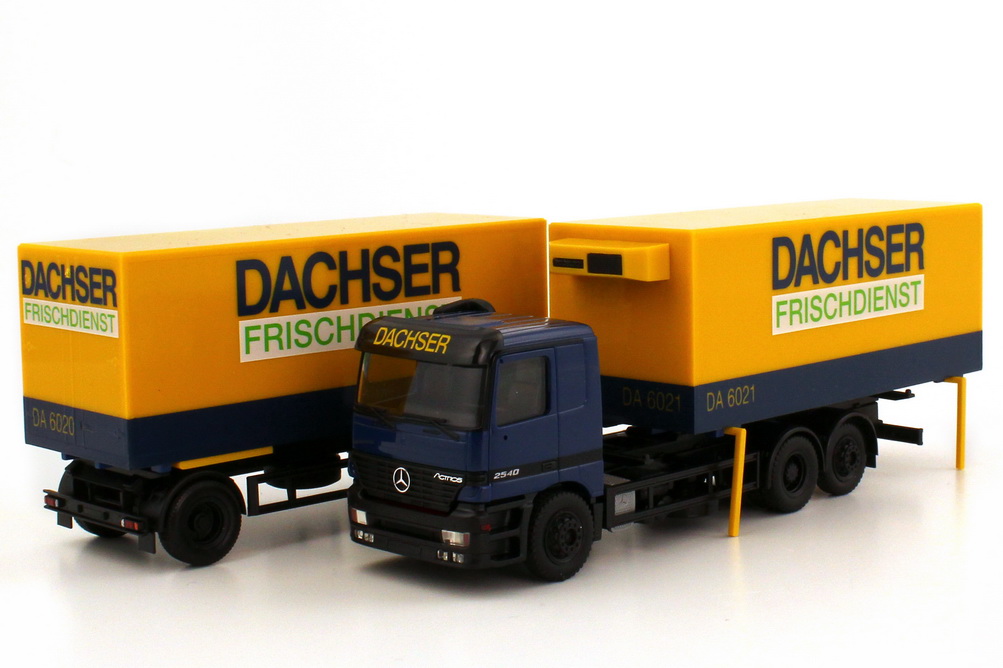 Foto 1:87 Mercedes-Benz Actros L 2540 WKüko-Hgz 3/2 Dachser Frischdienst herpa 145053