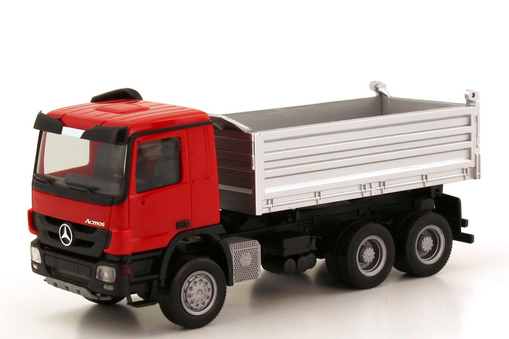 Mercedes-Benz Actros M MP3 3a Baukipper rot/silber herpa 157087 in der  1zu87.com Modellauto-Galerie