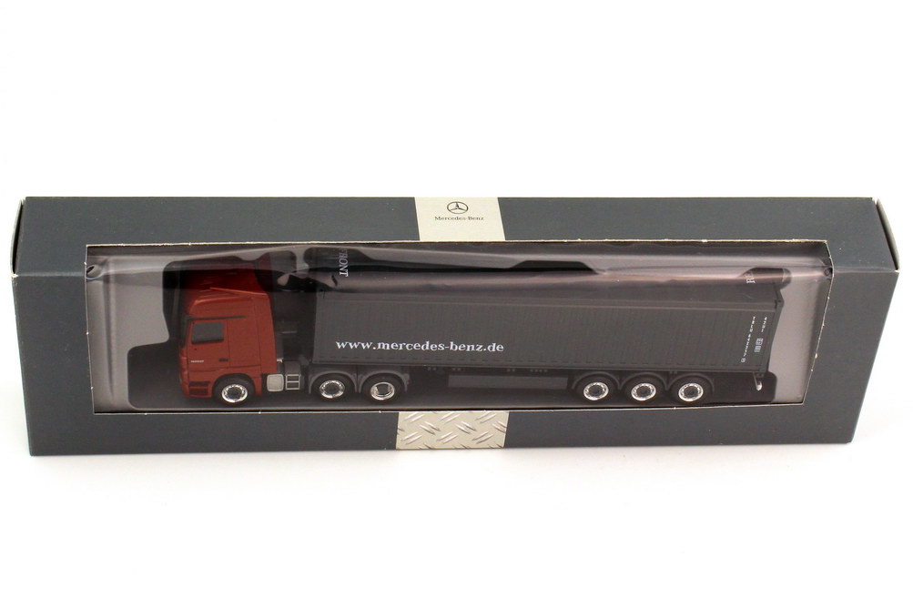 Foto 1:87 Mercedes-Benz Actros Megaspace MP3 40ft. Container-Szg 3/3 www.mercedes-benz.de Werbemodell herpa B66000797