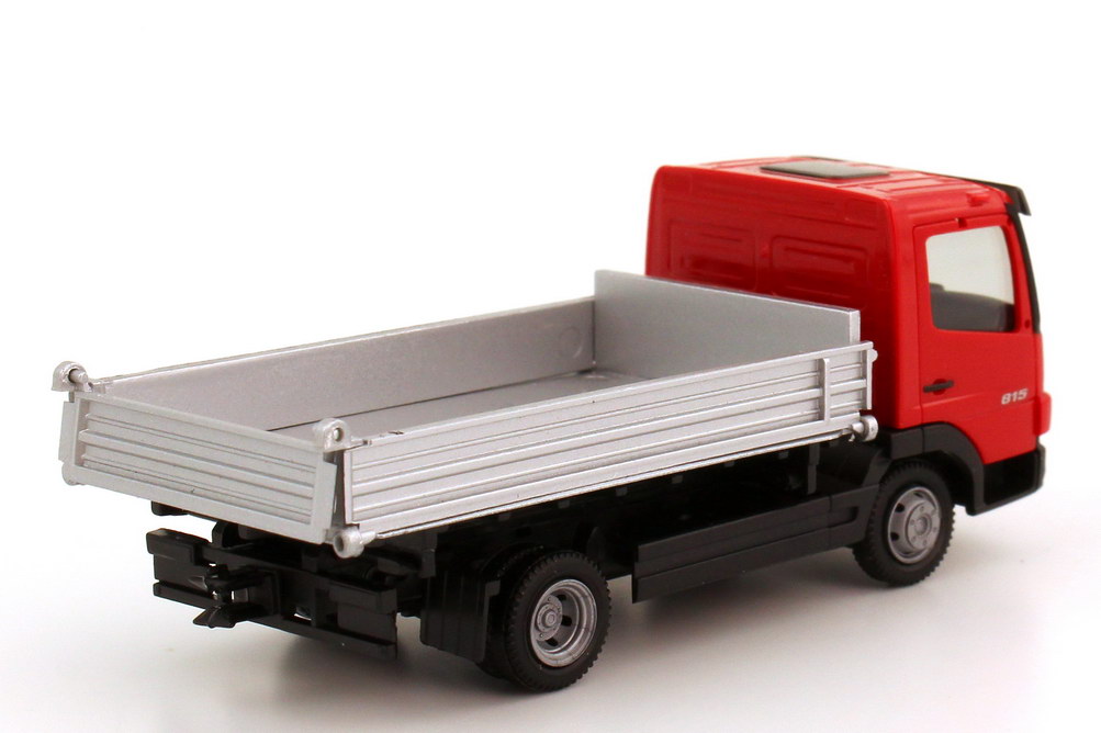 Foto 1:87 Mercedes-Benz Atego 815 Facelift 2004 2a 3-Seitenkipper rot/silber herpa 150804