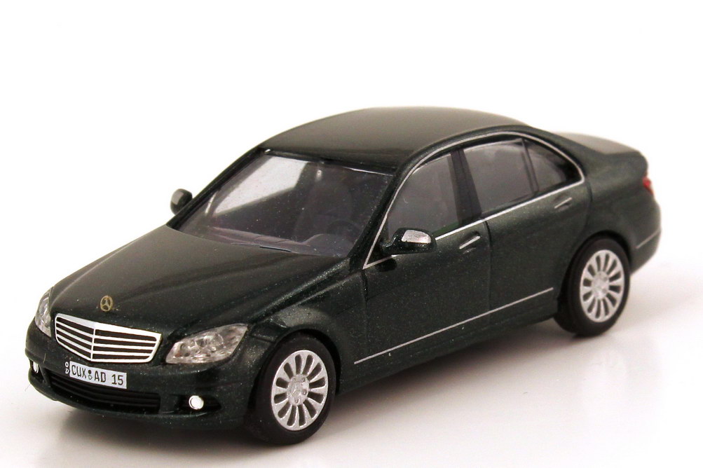 Foto 1:87 Mercedes-Benz C-Klasse C 320 CDI Elegance (W204) periklasgrün-met. CMD-Edition Busch 43605