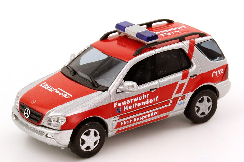 Foto 1:87 Mercedes-Benz M-Klasse Facelift ML 320 (W163 MOPF) Feuerwehr Helfendorf, First Responder Busch 48540