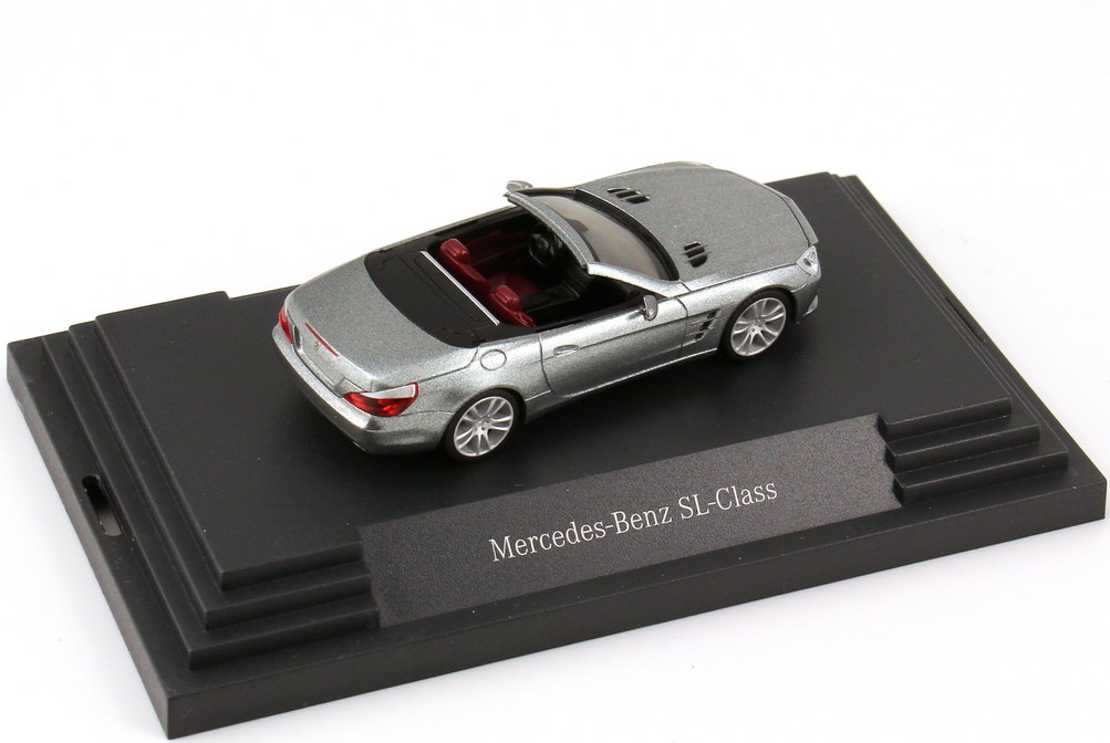 Foto 1:87 Mercedes-Benz SL-Klasse 2012 (R231) palladium-silber-met. Werbemodell herpa B66960100