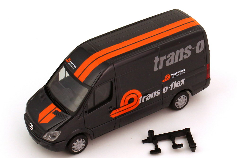 Foto 1:87 Mercedes-Benz Sprinter 2006 (NCV3) Kasten Hochdach trans-o-flex herpa 049375