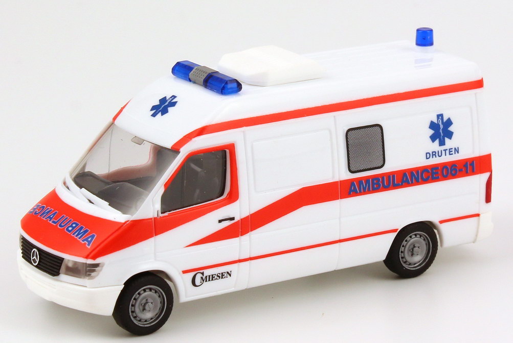 6 Herpa 043380 RTW MB Sprinter Ambulance Druten in OVP aus Sammlung