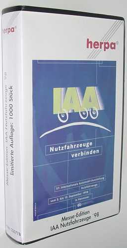 Foto 1:87 Messe-Edition IAA Nutzfahrzeuge ´98 (Mercedes Actros LH + MAN F2000 Facelift HD + DAF 95 XF SSC als 2a SZGMs in neongrün in Videohülle) herpa 235778