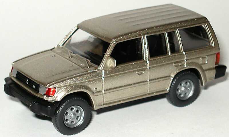 Foto 1:87 Mitsubishi Pajero II lang silber-met. Wiking 26304