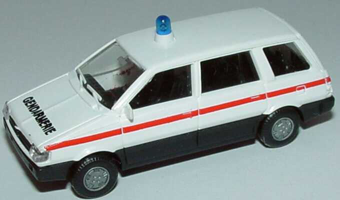 Foto 1:87 Mitsubishi Space Wagon Gendarmerie Rietze