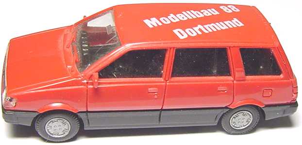 Foto 1:87 Mitsubishi Space Wagon rot Modellbau ´88 Dortmund Rietze