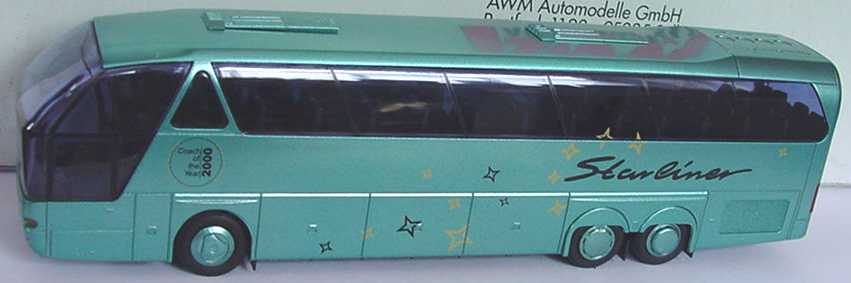 Foto 1:87 Neoplan Starliner SHDHL 3achsig Starliner, Coach of the year 2000 schilfgrün-met. AMW/AWM