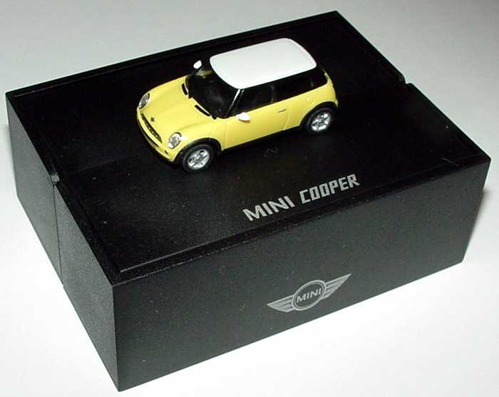 Foto 1:87 New Mini Cooper dakargelb, Dach weiß (Mini) herpa 80410029821