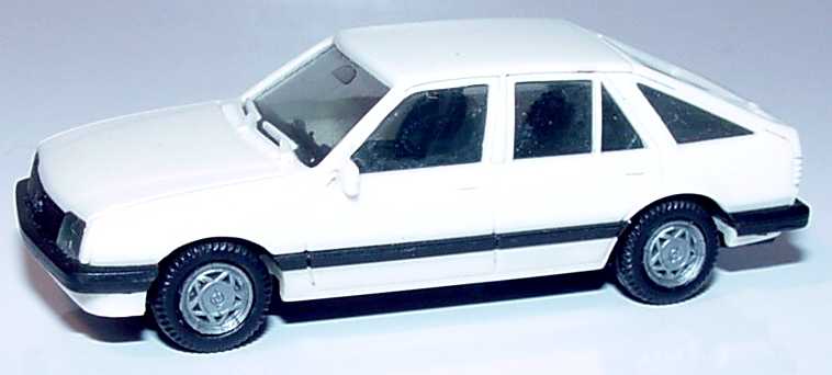 Foto 1:87 Opel Ascona C Fließheck altweiß (neue Felgen) herpa 2032