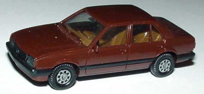 Foto 1:87 Opel Ascona Stufenheck braun herpa 2034