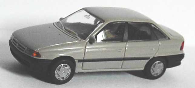 Foto 1:87 Opel Astra Stufenheck grau Rietze