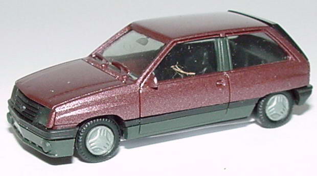 Foto 1:87 Opel Corsa A 3türig SR weinrot-met. herpa 3037