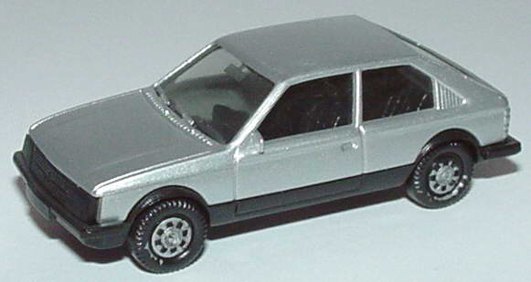 Foto 1:87 Opel Kadett D SR 2türig silber-met. herpa 3024