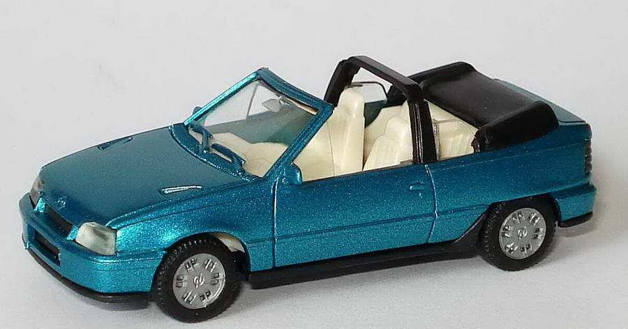 Foto 1:87 Opel Kadett GSi Cabrio türkis-met. herpa 3058/185400/188814