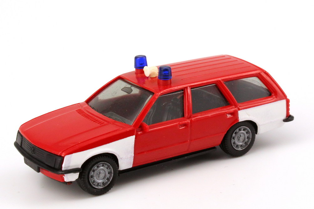 Foto 1:87 Opel Rekord E Caravan Feuerwehr rot/weiß, IA schwarz herpa 4064