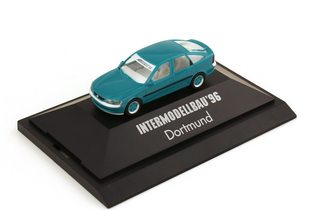 Foto 1:87 Opel Vectra B Fließheck türkis Intermodellbau ´96 Dortmund herpa 222464