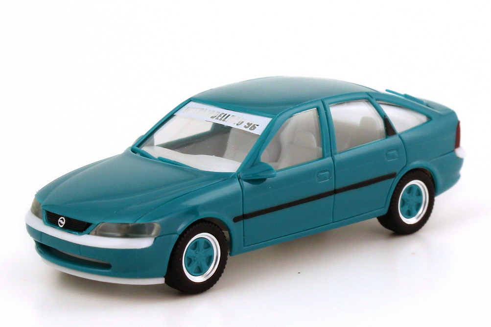 Foto 1:87 Opel Vectra B Fließheck türkis Intermodellbau ´96 Dortmund herpa 222464