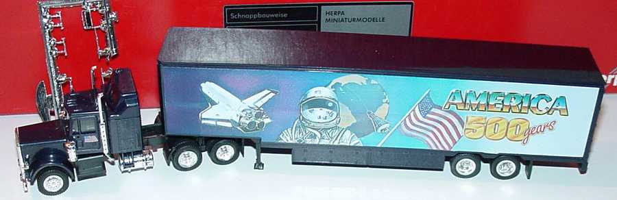 Foto 1:87 Peterbilt CON Sleeper MovinVanSzg 3/2 America 500 years, Space herpa 140850