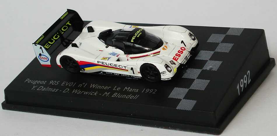 Foto 1:87 Peugeot 905 EVO I 24h von LeMans 1992 Nr.1, Dalmas / Warwick / Blundell (Siegerfahrzeug) Spark 87LM92