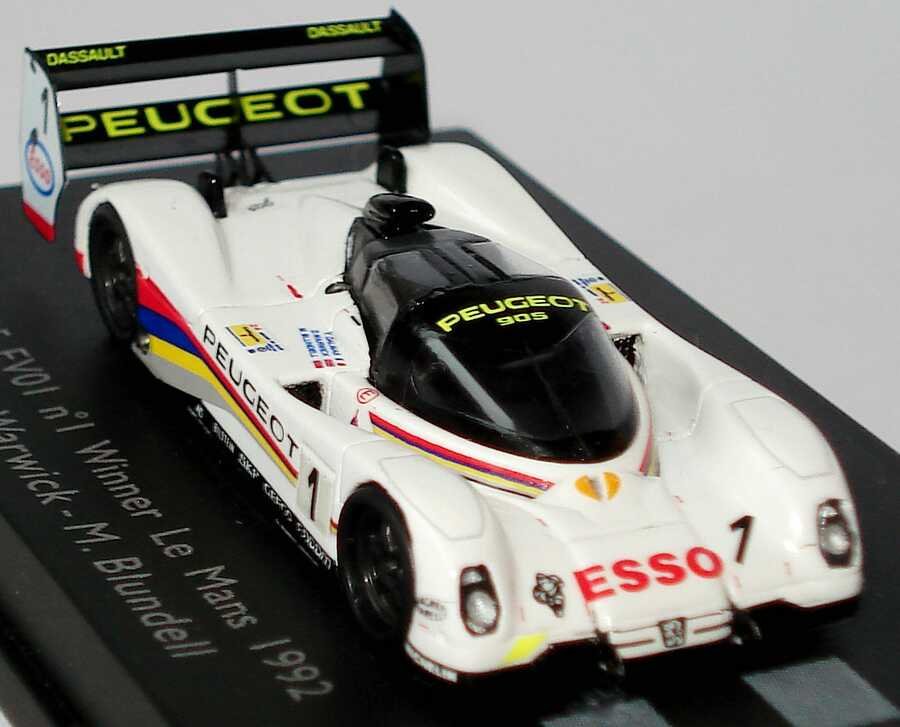 Foto 1:87 Peugeot 905 EVO I 24h von LeMans 1992 Nr.1, Dalmas / Warwick / Blundell (Siegerfahrzeug) Spark 87LM92