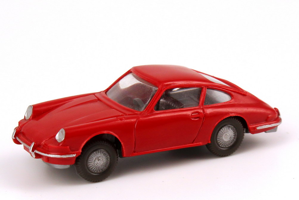 Foto 1:87 Porsche 911 C rot, eingesetztes Lenkrad, Stoßstangen bemalt Wiking 160