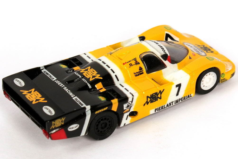 Foto 1:87 Porsche 956 L 24h von LeMans 1984 New Man, Joest Racing Nr.7, Pescarolo / Ludwig / Johansson (Siegerfahrzeug) Trumpeter 16100