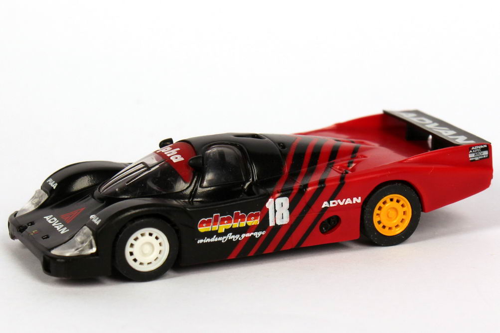 Foto 1:87 Porsche 956 L All Japan Sports Prototype Championship 1984 alpha Advan, Nova Engineering Nr. 18, Takahashi / Kunimitsu Trumpeter 16107