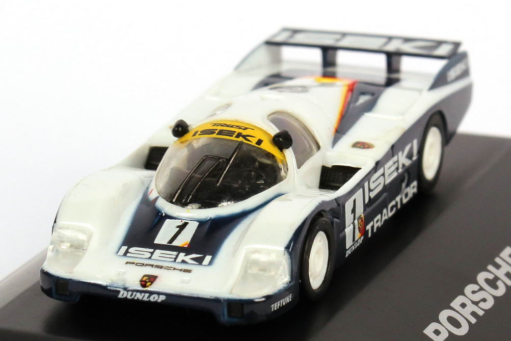 Foto 1:87 Porsche 956 L All Japan Sports Prototype Championship 1985 Iseki, Trust Racing Nr.1, Schuppan / Suzuki Trumpeter 16104