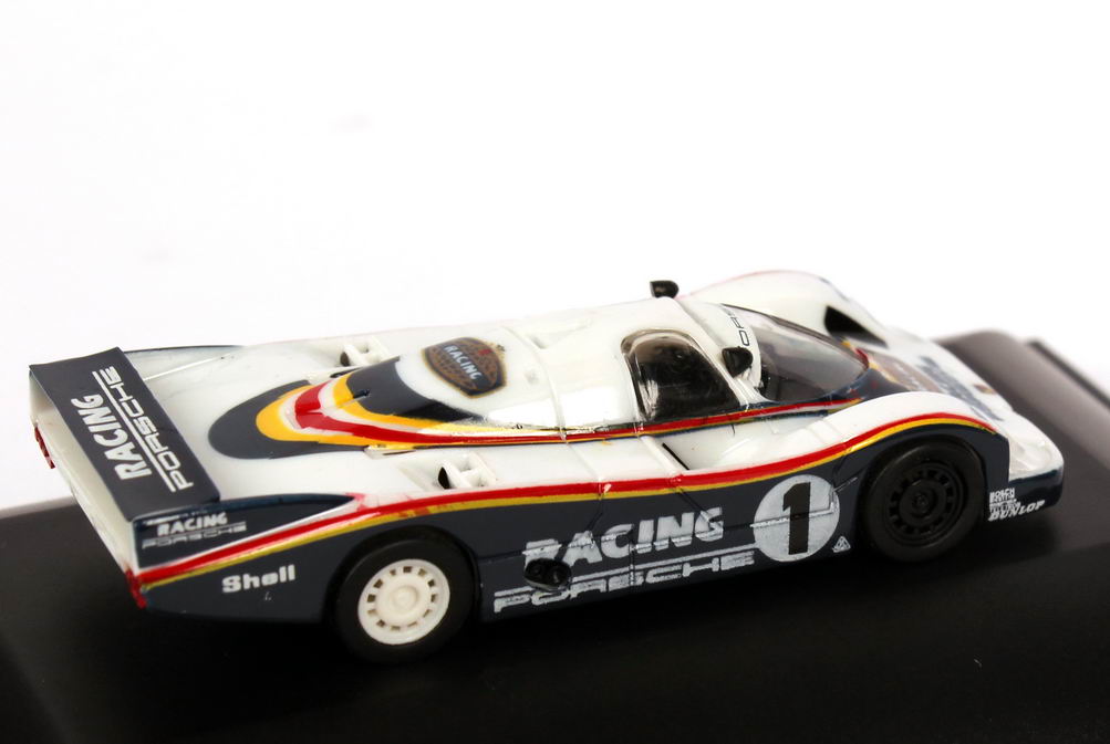Foto 1:87 Porsche 956 L Racing Nr.1, Jacky Ickx / Jochen Mass (1000 km Nürburgring 1983, Sieger) Trumpeter 16106