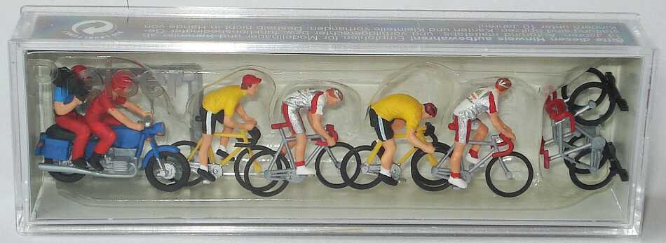 Foto 1:87 Post Museums Shop Setpackung Henninger Radler (Mercedes G + VW Passat Variant + Schankwagen + Figuren) Wiking 81-26