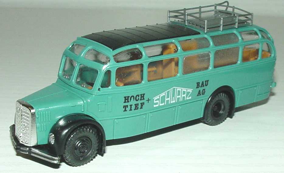 Foto 1:87 Schwarz Bau AG Set-Packung (Unimog + Saurer Komet Werkstattbus) Roco 1526