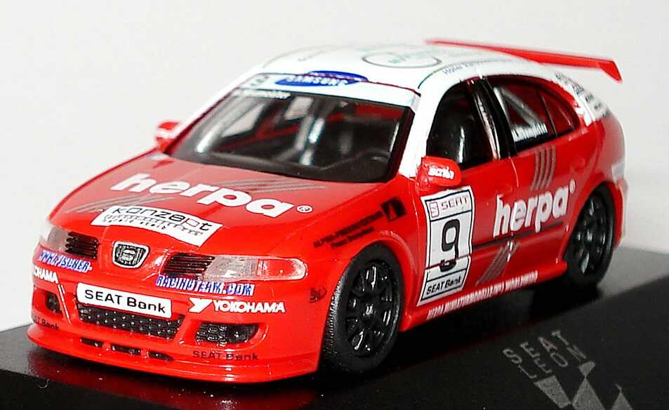 Foto 1:87 Seat Leon Cupra R Super Copa 2005 Fischer Racing, herpa Nr.9, Michael Neumeister herpa 038034