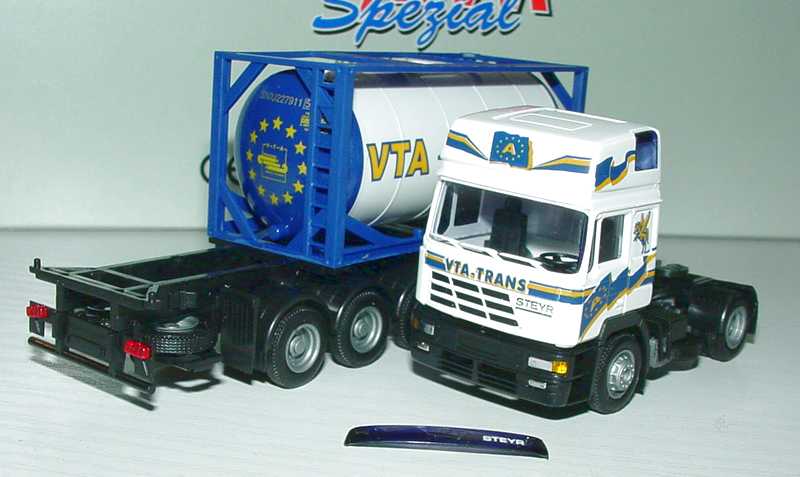 Foto 1:87 Steyr NSK Hochdach CoSzg 2/3 mit 20 TankContainer VTA-Trans AMW/AWM 71164