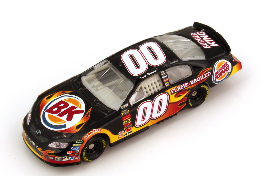 Foto 1:87 Toyota Camry NASCAR 2007 Michal Waltrip Racing, Burger King Nr.00, David Reutimann Winners Circle 64519
