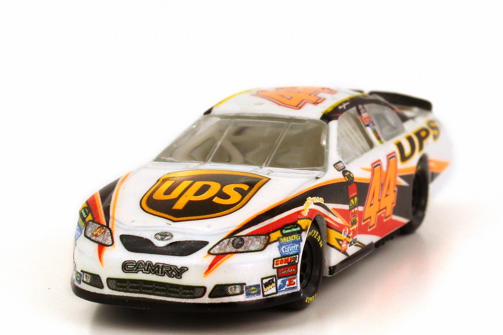 Foto 1:87 Toyota Camry NASCAR 2007 Michael Waltrip Racing, UPS Nr.44, Dale Jarrett Winners Circle 47971