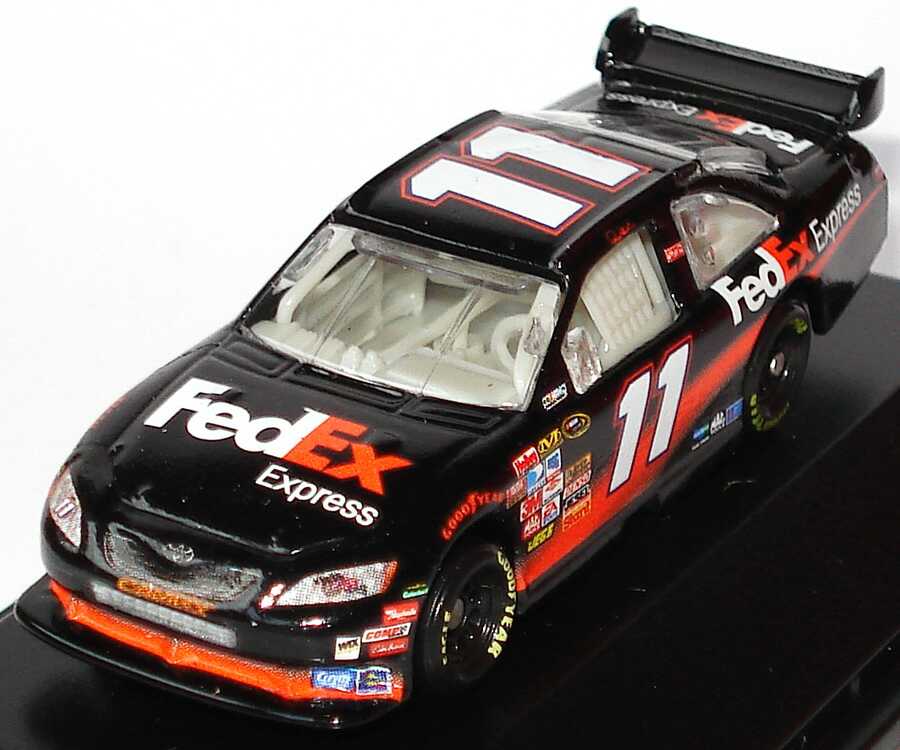 Foto 1:87 Toyota Camry NASCAR 2008 Joe Gibbs Racing, FedEx Nr.11, Denny Hamlin Winners Circle 70531