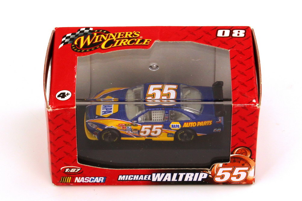 Foto 1:87 Toyota Camry NASCAR 2008 Michael Waltrip Racing, NAPA Auto Parts Nr.55, Michael Waltrip Winners Circle 89913