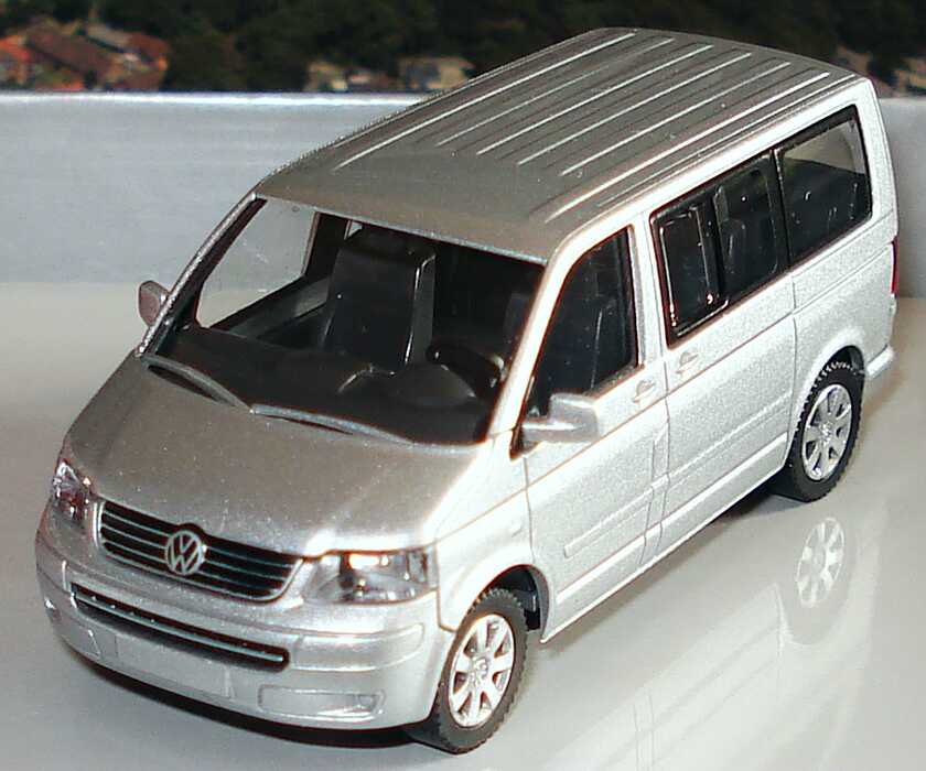 Foto 1:87 VW - 50 Jahre Werk Hannover (VW T1 Bus Samba rot/beige + VW T5 Multivan silber in Präsentationsbox) Werbemodell Wiking 7H0099301B