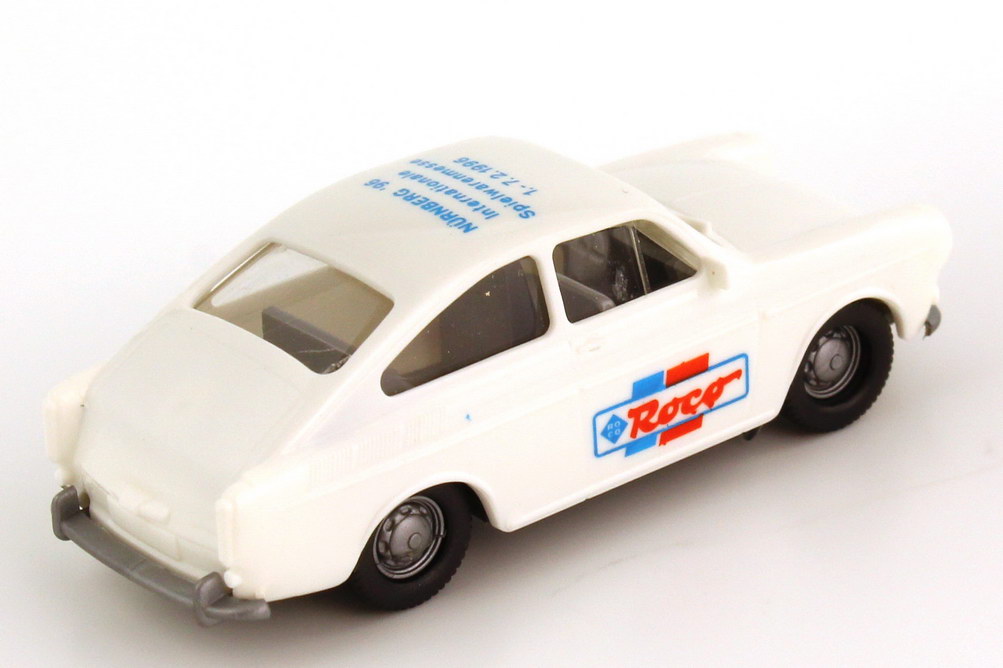 Foto 1:87 VW 1600 Fließheck weiß Spielwarenmesse Nürnberg 1996 Roco
