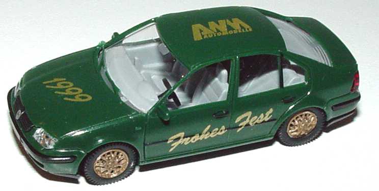 Foto 1:87 VW Bora dunkelgrün Frohes Fest 1999 AMW/AWM 50412-3