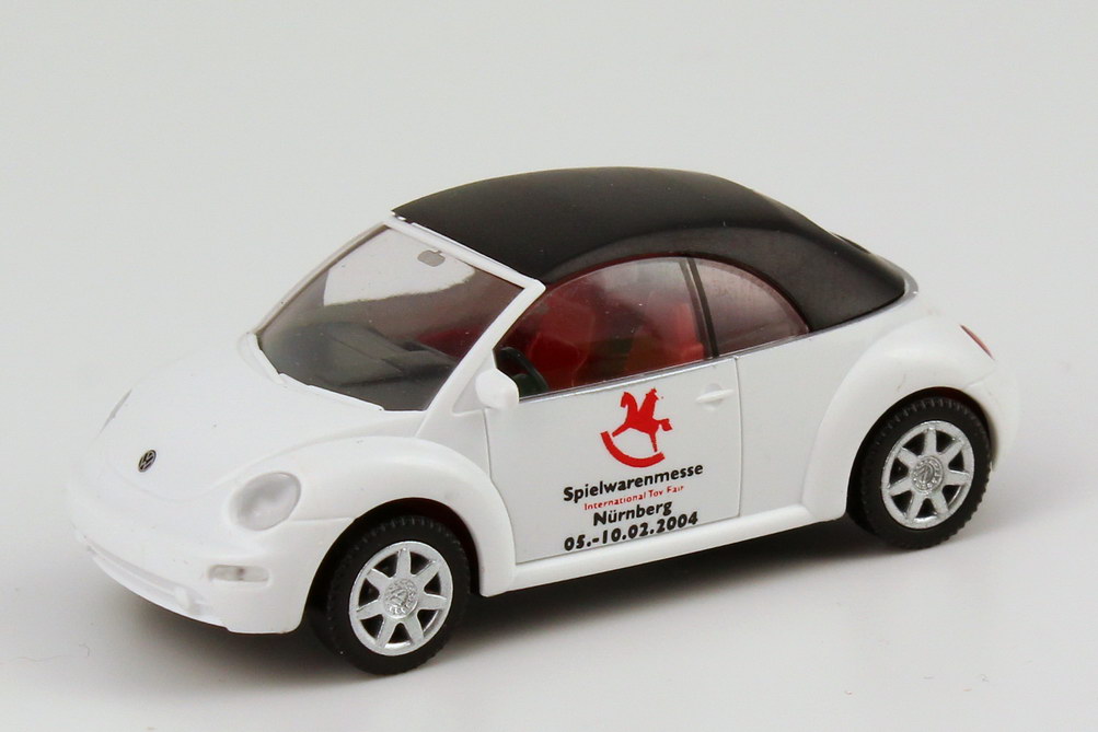 Foto 1:87 VW New Beetle Cabrio geschlossen Spielwarenmesse / Internation Toy Fair 2004 Wiking