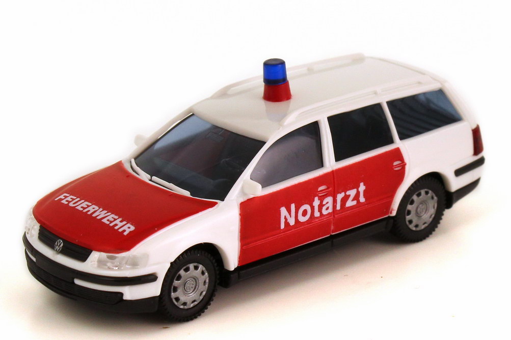 Foto 1:87 VW Passat B5 Variant NEF Feuerwehr Notarzt weiß rot runde Warnleuchte - AMW/AWM 72084